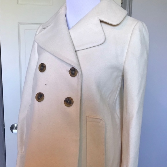 Off white wool pea coat from Banana Republic - Picture 2 of 7
